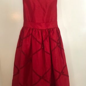 Gorgeous red girls dress great for the Holidays